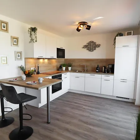 Apartment Goeoeskieker-ebenerdige Mit 2 Schlafzimmern Und Grosser Trrasse Tossens
