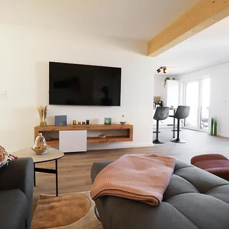 Goeoeskieker-ebenerdige Mit 2 Schlafzimmern Und Grosser Trrasse Apartment *